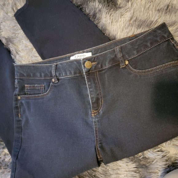 D. Jeans New York SZ 16 Cropped‎ Denim Jeans - Picture 2 of 7